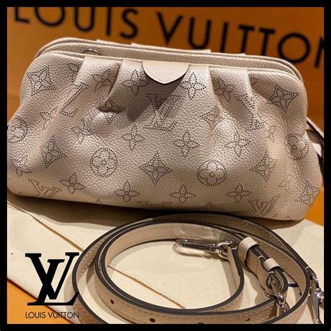 LOUIS VUITTON Mahina Scala Mini Pouch Black .